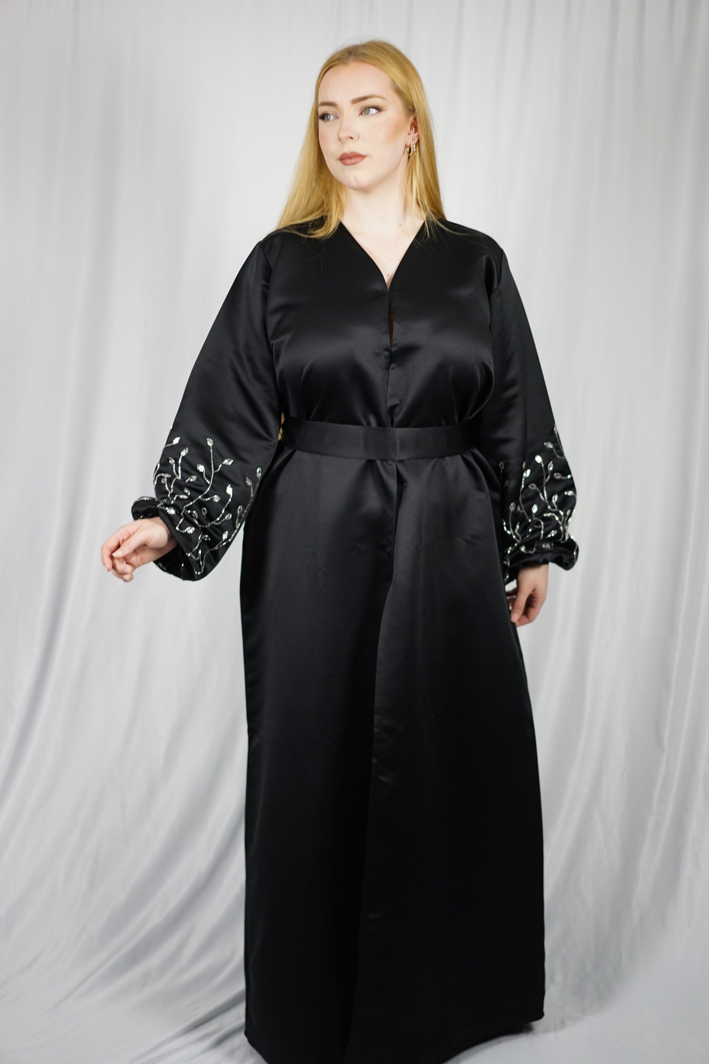 Black Balloon sleeve abaya